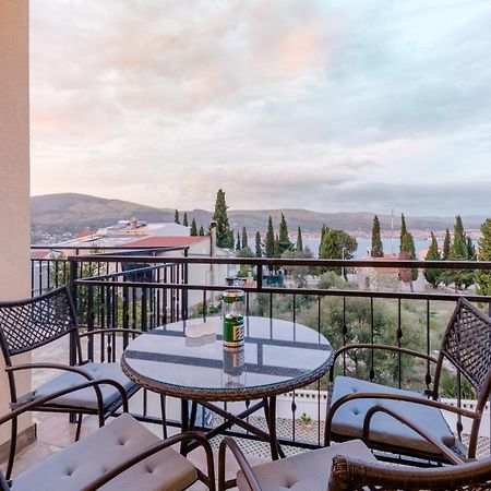 Apartments Villa Kameja Donji Okrug  Zewnętrze zdjęcie